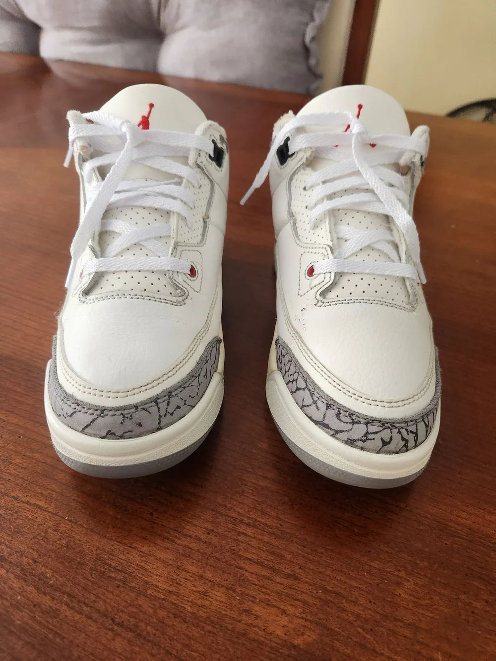 Jordan Retro 3s Size 3 Youth Used